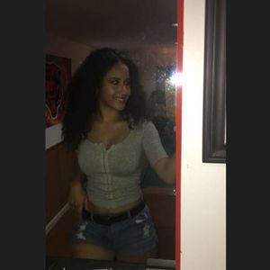 Meet your Posher, Anastazia